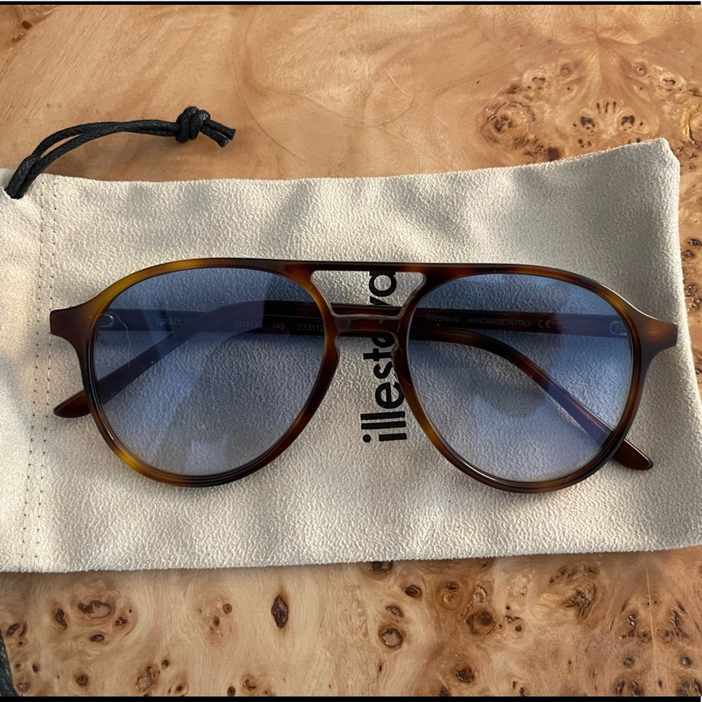 Illesteva Bradley Sunglasses frames light blue lens